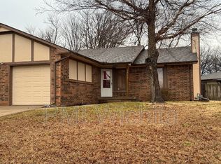 1832 S Griffith St, Wichita, KS 67207