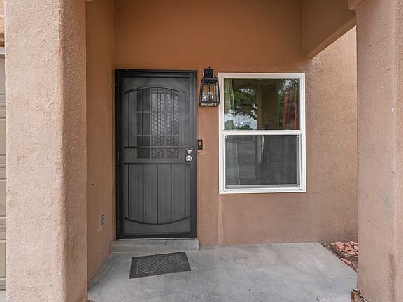 2nd image of 2104 Chateau Dr