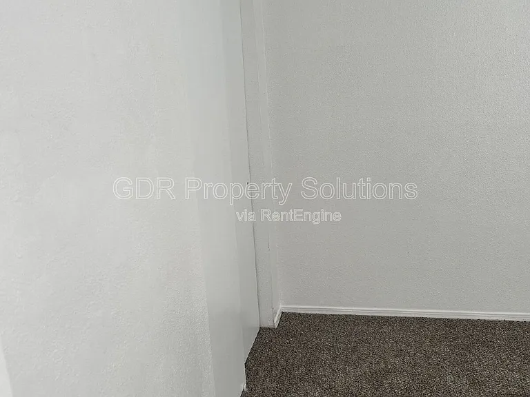 1116 Coal Ave SW #12 — Photo 8