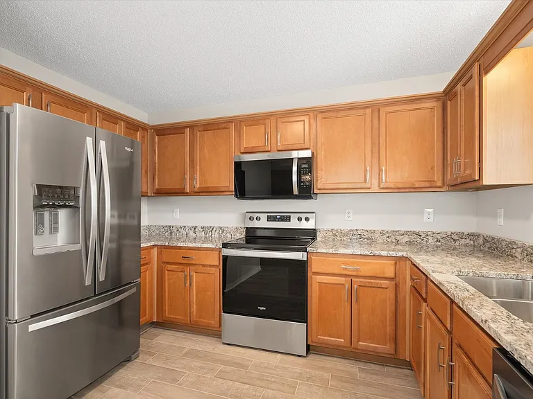8218 Edgewood Dr — Photo 6