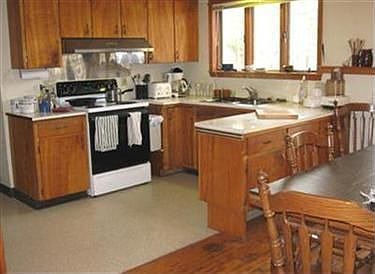 2nd image of 608 Candywood Ln