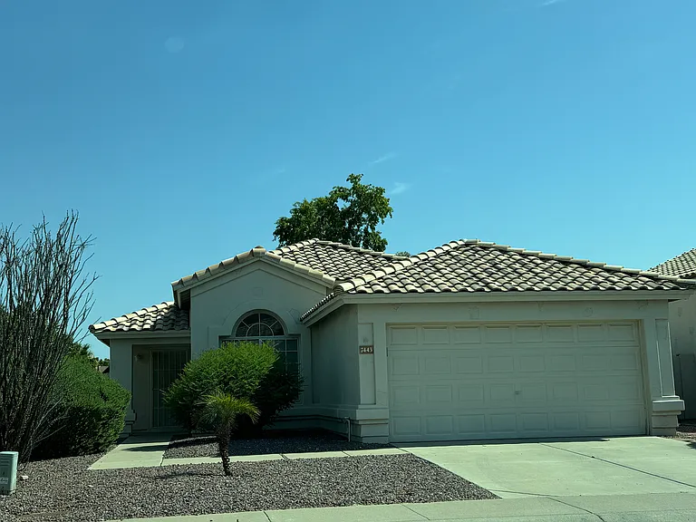 7443 W Via Del Sol Dr — Photo 2
