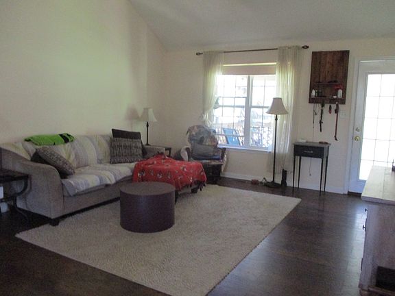 5th image of 4 Colby Ln