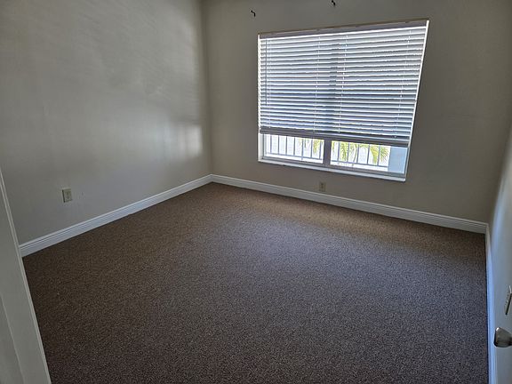 4th image of 8001 Blind Pass Rd APT 10