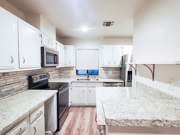 2nd image of 200 P St APT A13