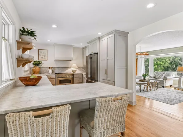 15803 Holdridge Rd E, Wayzata, MN 55391