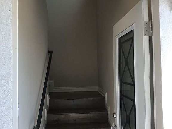 4th image of 811 1/2 N Kingsley Dr