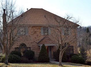 1174 Windmill Ln, Pittsburgh, PA 15237