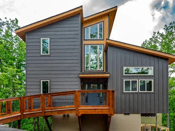 2385 Forge Hideaway Loop #4, Pigeon Forge, TN 37863