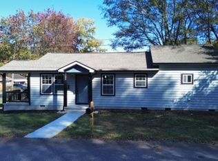 104 Looper St, Greenville, SC 29611