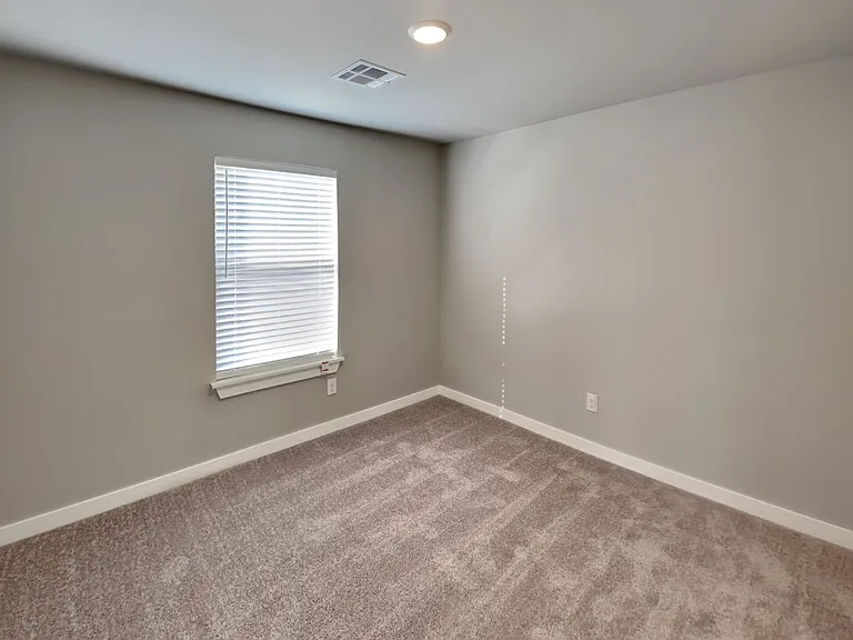 16409 April Dr — Photo 14