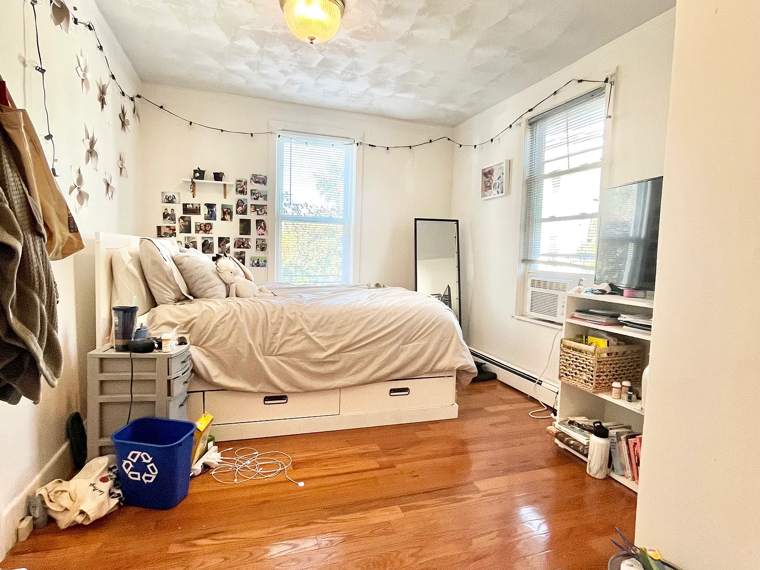 3 bed, 9999 sqft, $4,900 — Photo 2
