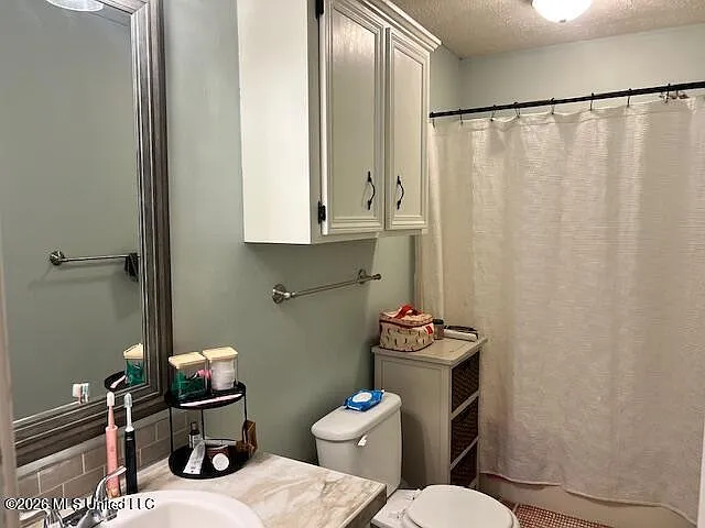 614 Acorn Ln — Photo 13