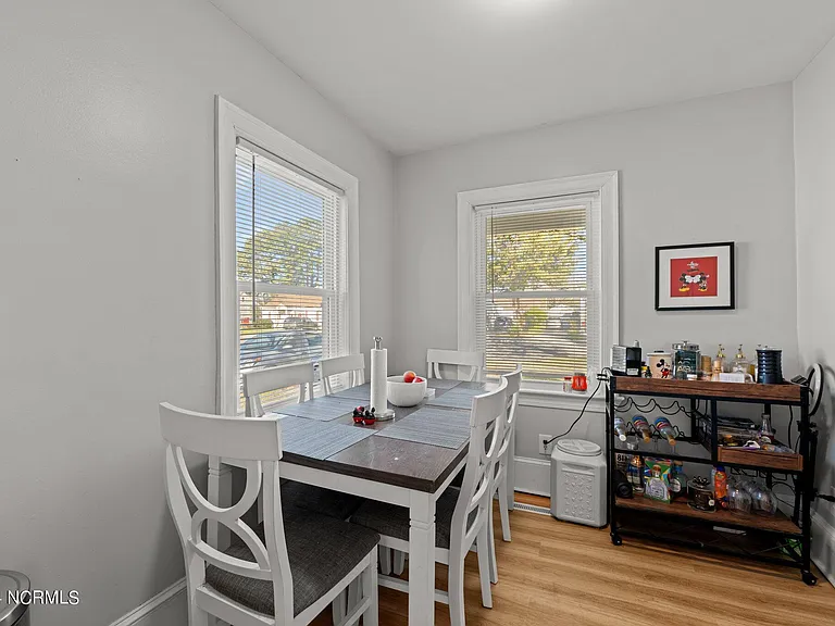 607 Watson Ave — Photo 17