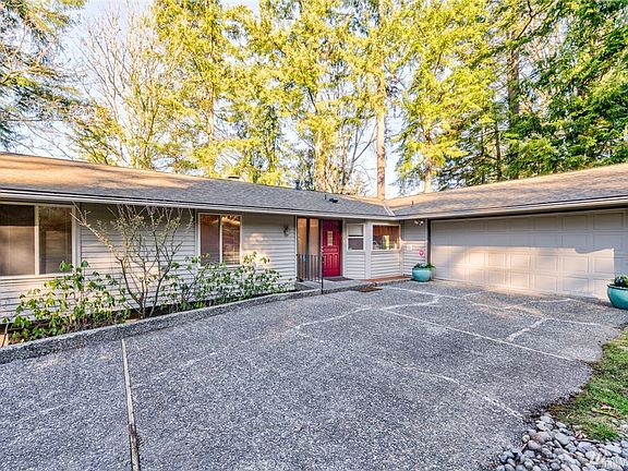 2nd image of 15208 SE 44th Pl