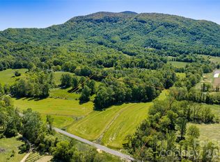 99999 Sugar Hollow Rd, Fairview, NC 28730