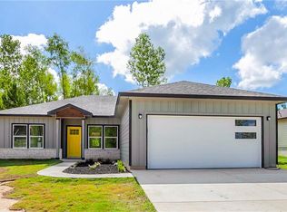201 Kipahulu Dr, Bastrop, TX 78602