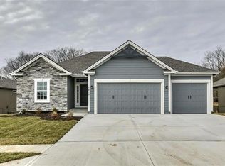 11719 N Manning Ave, Kansas City, MO 64157