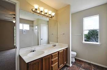 3rd image of 13900 Maricella Ln