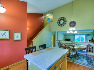17329 Sunray Cir SW, Prior Lake, MN 55372