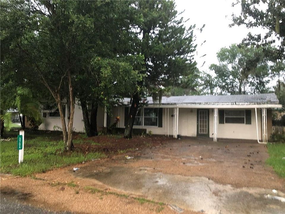 1st image of 3704 Wiltshire Dr
