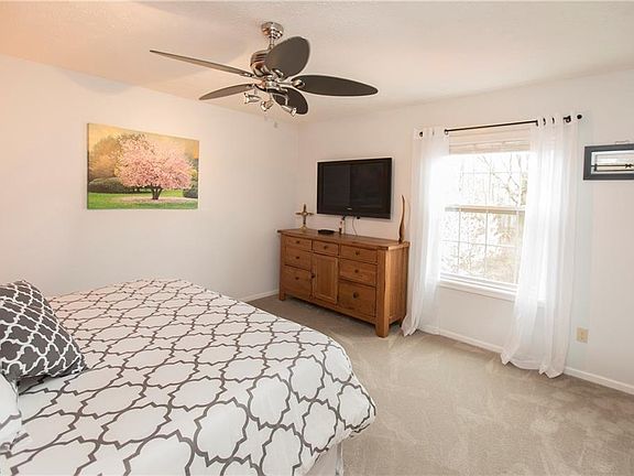 4th image of 413 Rachel Ln