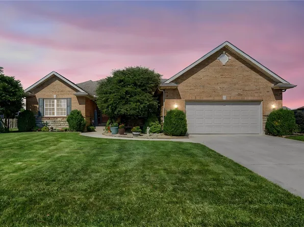 932 Shaftsbury Rd, Troy, OH 45373