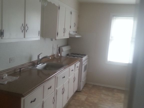 5th image of 3108 W Court Ave