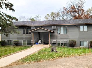 708 8th St N, Hudson, WI 54016