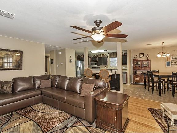 5th image of 2912 Lake Terrace Dr
