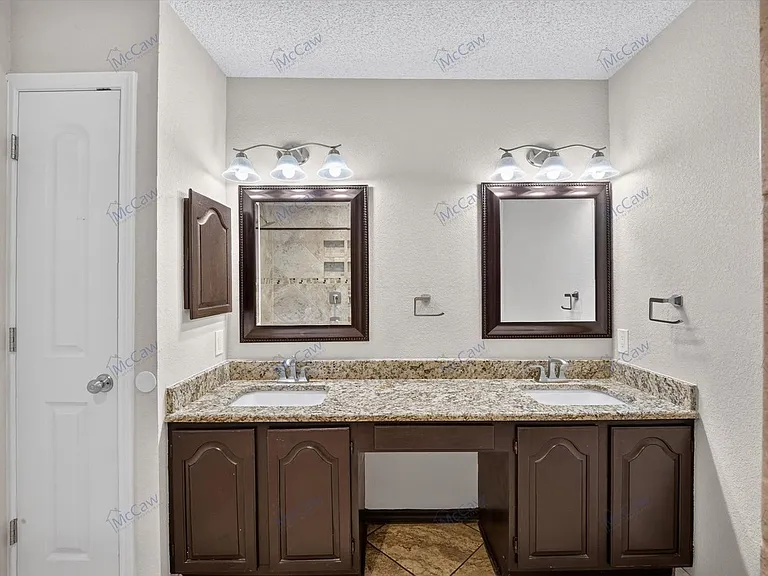 2607 Parkview Dr — Photo 13