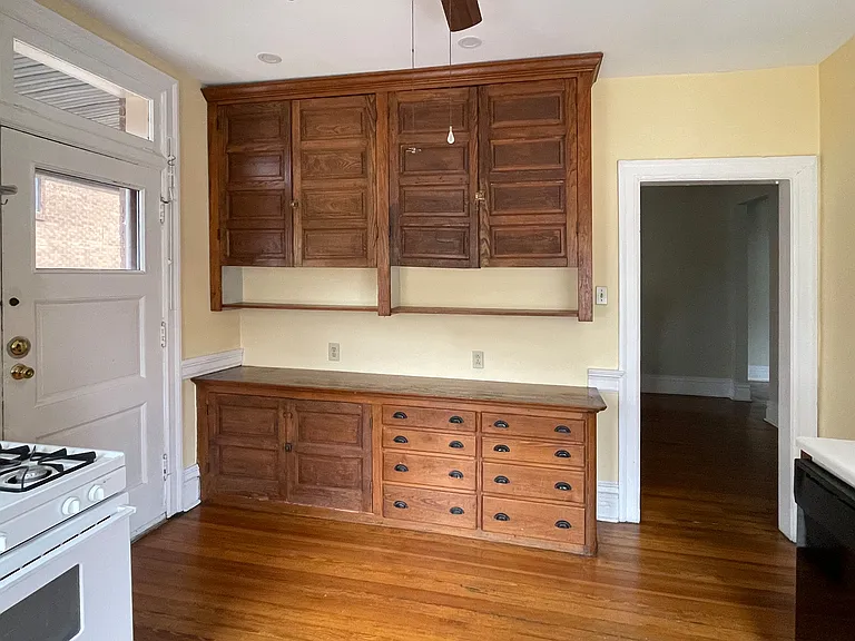 503 Center St #3 — Photo 5
