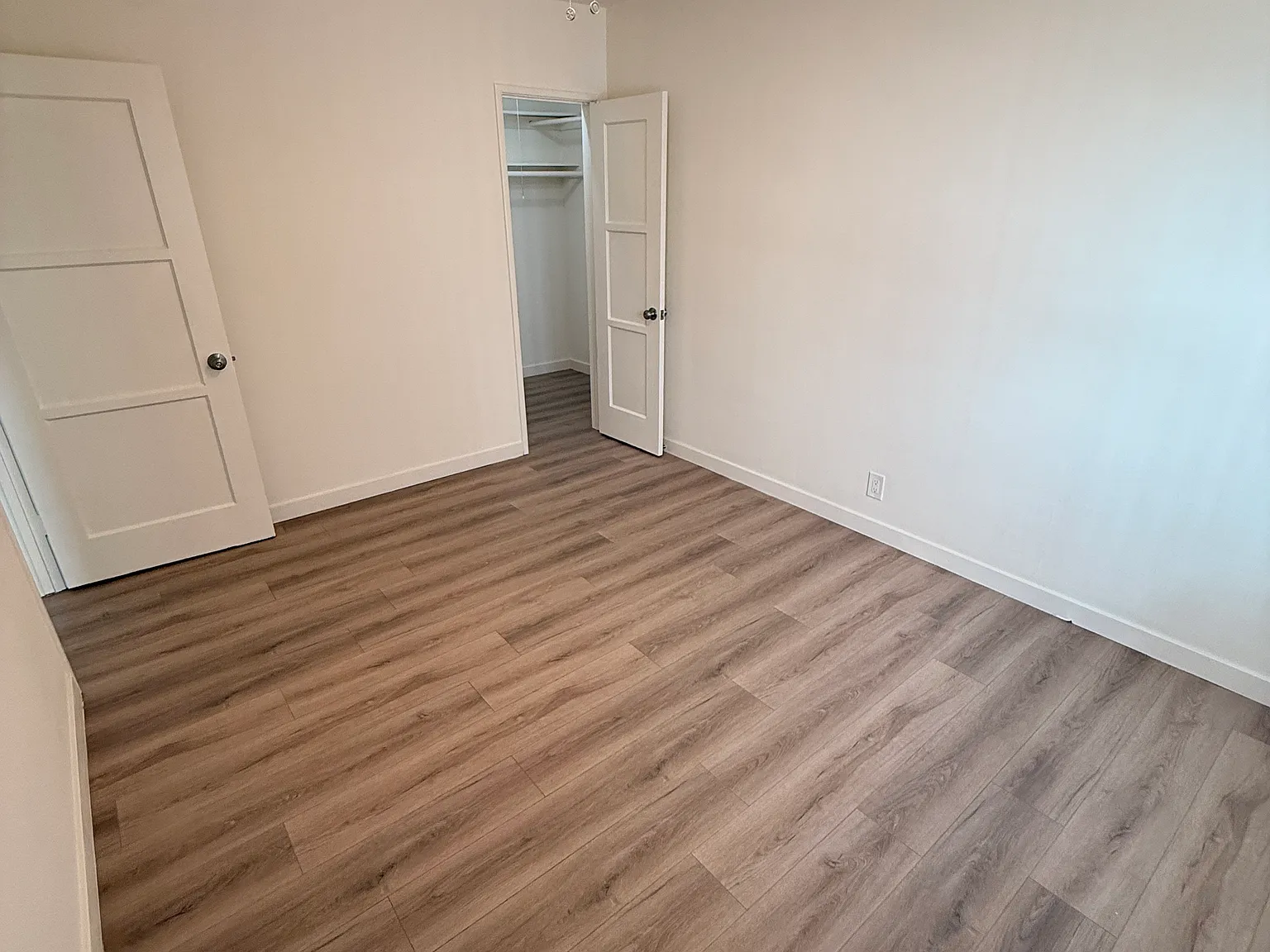 2 bed, 10 sqft, $2,445 — Photo 4