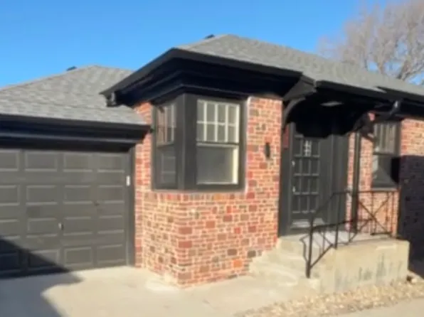 3721 S 48th St, Lincoln, NE 68506