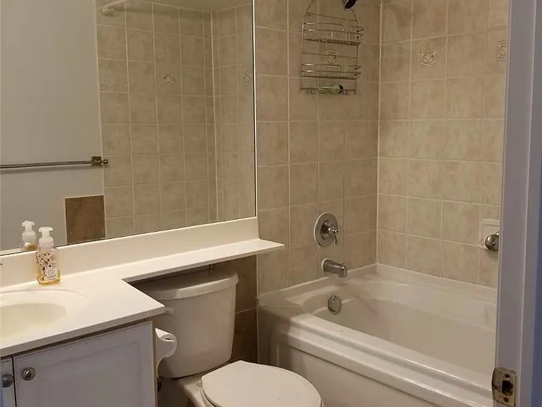 5 Northtown Way #1814 — Photo 8