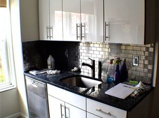 4401 25th Ave, Astoria, NY 11103