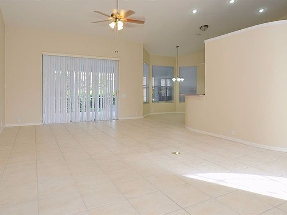 5th image of 14319 Teasdale Ave