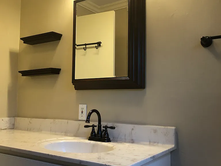 523 Lone Oak Dr — Photo 10