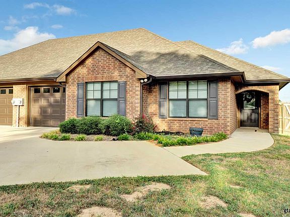 2nd image of 745 County Road 3508 Unit F