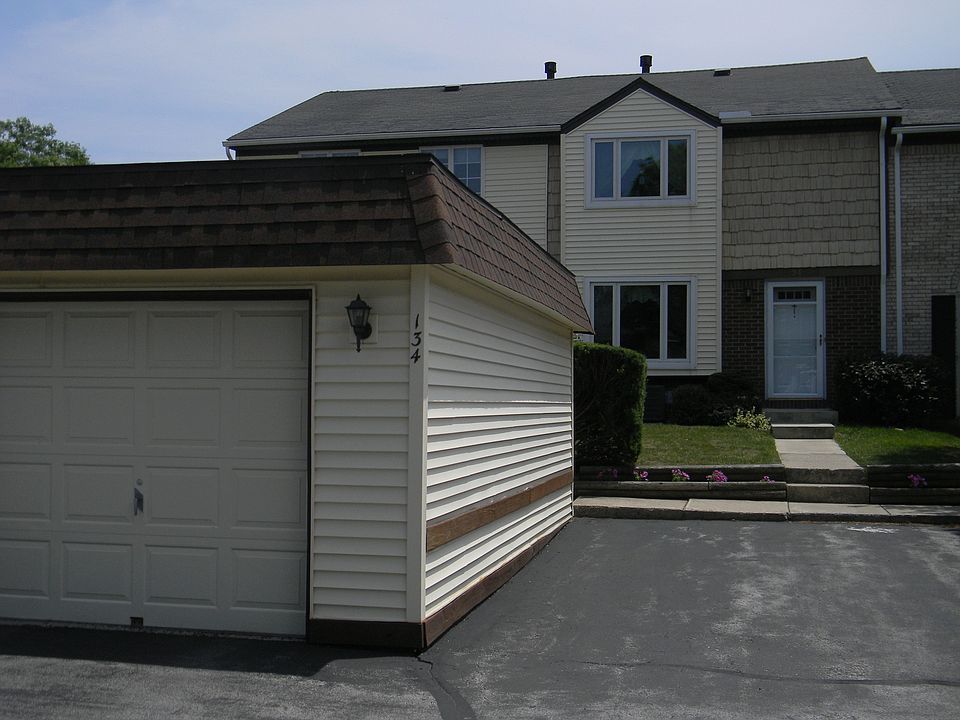 1st image of 134 Stepping Stone Ln
