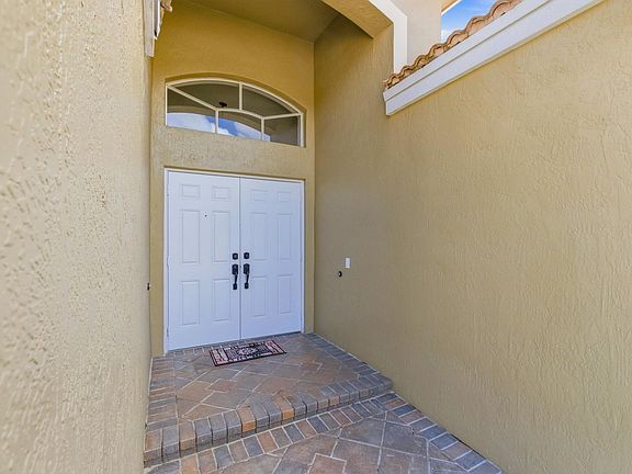 5th image of 7420 Lugano Drive