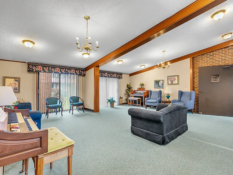 Crossroads Village 55+ Community — Photo 24