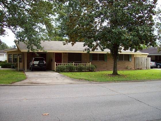 1st image of 207 El Paso Dr
