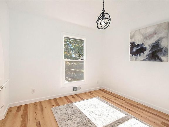 5th image of 7404 E 127th Pl
