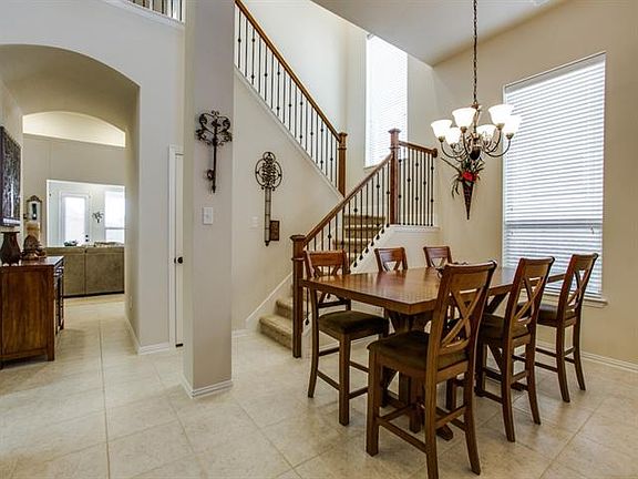 3rd image of 1101 Crest Breeze Dr