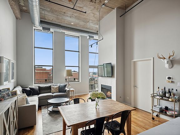 4th image of 758 N Larrabee St APT 507