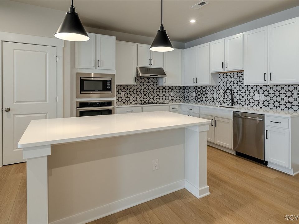 1st image of 3446 Carlton St #6-7A