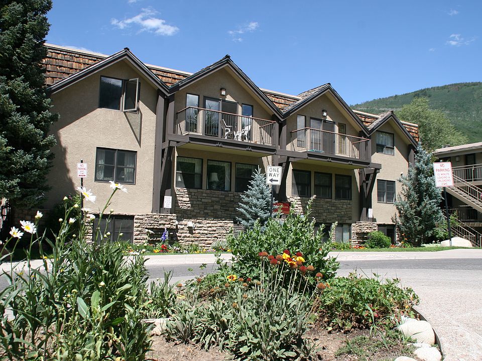 Ute Condominiums