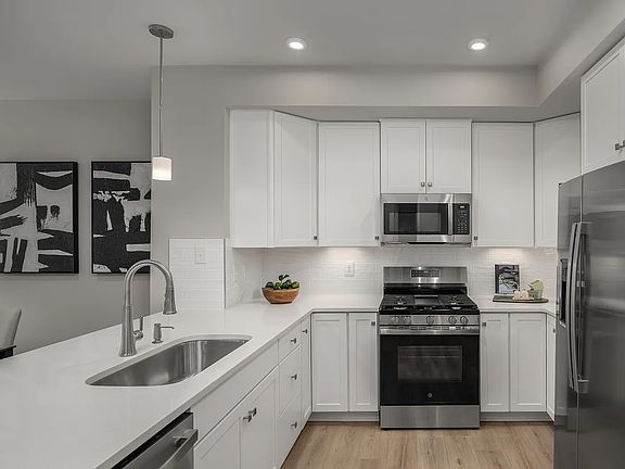 4th image of 7980 Williamson Blvd