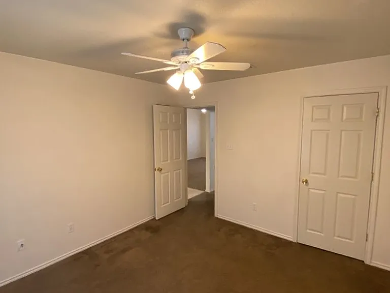 315 Janelle Dr — Photo 8